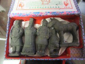 Vintage Chinese Terra Cotta Xian Tomb 5 pc Warriors & Horse