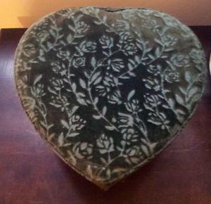 Vintage crushed velvet heart shaped gift box