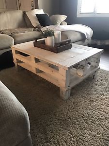 White pallet coffee table