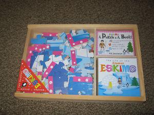Wooden Artic puzzel with little book