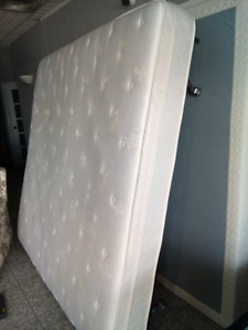 king size bed & box spring$ now$500
