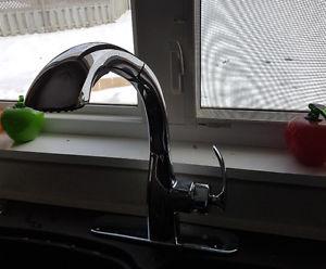 32" kitchen sink & like new Peerless faucet