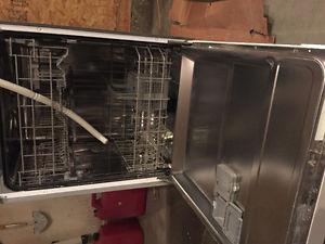 Dishwasher Blomberg - white, built in (not portable)