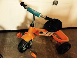 Dusty tricycle