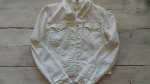 EUC Levi's white denim jacket, size M