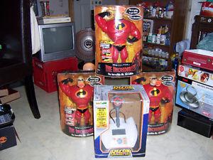 FOR SALE DISNEY THE INCREDIBLES & RECON YOUR SLAVE,