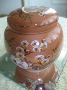 GORGEOUS VINTAGE MADE-IN-ENGLAND COVERED TRINKET JAR by