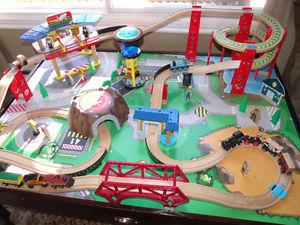 Large Train Table and track with extra pieces