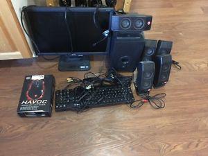 Logitech System, 2 keyboards, 17" monitor and gaming mouse