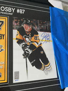 SIDNEY CROSBY AUTOGRAPHED CANADA POST FRAME