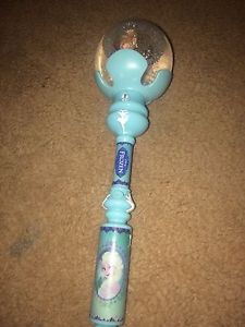 Snow globe wand