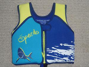 Speedo swimming aid vest