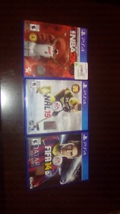 3 PS4 sports games 25$