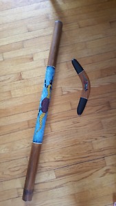Authentic boomerang and didgeridoo