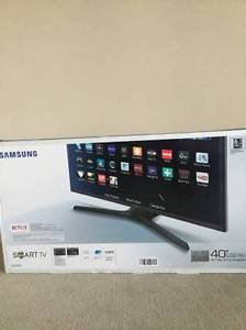 Brand new Samsung 40" LED Smart TV - Series 5