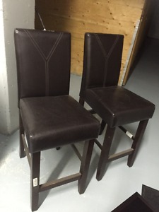 Chairs / Stools