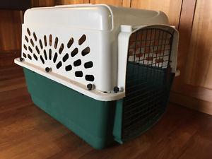 Dog kennel/crate medium size
