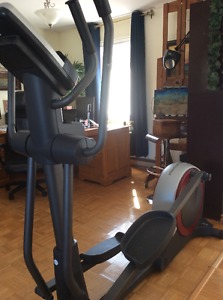 Elliptical Pro-Form 10.0 ZE