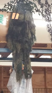 GHILLIE SUITS