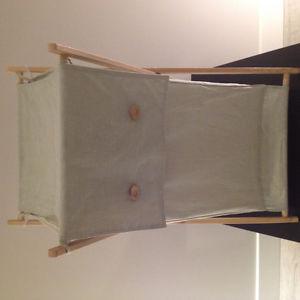 Hamper - Wooden X frame cloth
