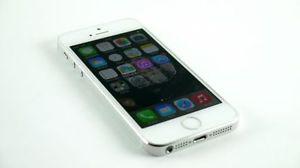 Iphone 5s (white) in perfect condition, no cracks or