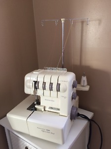 Kenmore Serger 3/4 Thread with Differential Feed