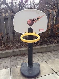 Little Tikes basketball hoop