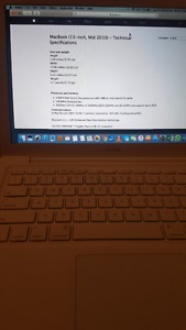Macbook 13 inch mid 