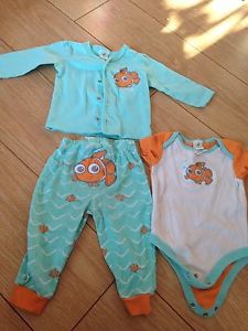 Nemo outfit size 12 month