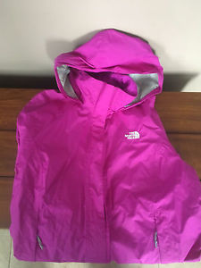 North Face spring jacket water proof !