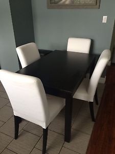 Reduced!! Beautiful kitchen table! Moving sale