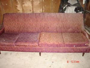 ** Retro 70's Couch,Hide a Bed & Futon **