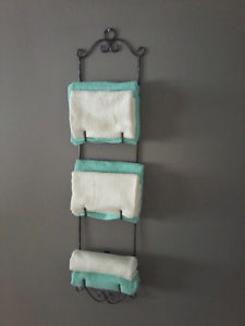 WROUGHT IRON TOWEL,PLATE OR PICTURE HOLDER