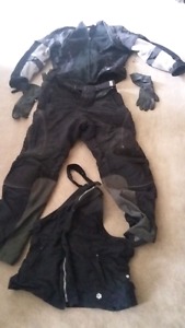 Wanted: Ladies motorcycle leather suit
