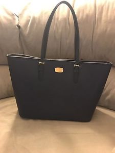 Wanted: Michael Kors Authentic Tote