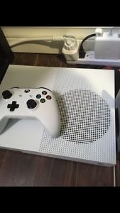 Wanted: Xbox one S **mint condition