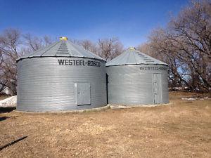 Westeel Rosco Grain Bins x 4