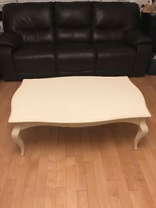 White coffee table with two matched end tables