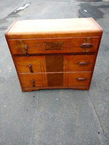 50's. Dresser and drawers