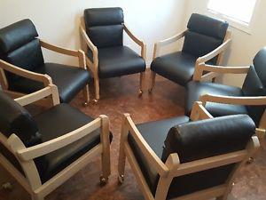 6 Chairs on casters / for poker od dining table