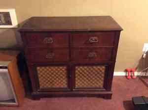 ANTIQUE STEREO AND RECORD PLAYER