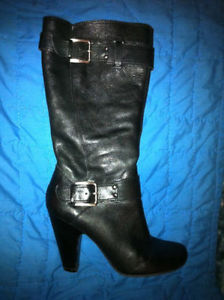 Arturo Chiang buckle boots size 9 leather comfortable