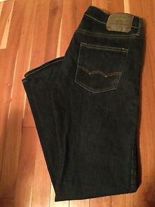 Men’s Designer Jeans: LEVI'S, AMERICAN EAGLE, BOOTLEGGER.