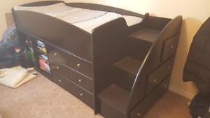 Selling single bed