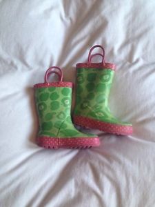 Size 8 rubber boots