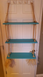 TEAL Hanging rope shelf