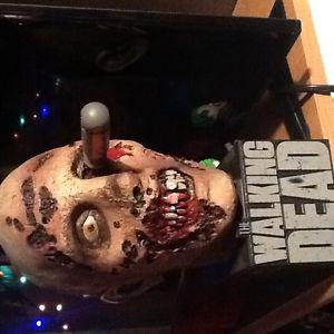 The Walking Dead Zombie Head Bust