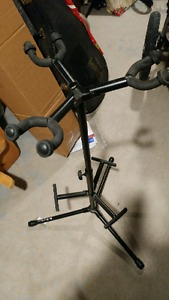 Triple guitar stand