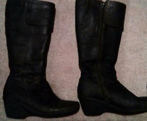 Women's dark brown leather boots - hush puppies