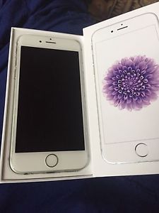 iPhone 6 16g like new with bell. Located near st.paul